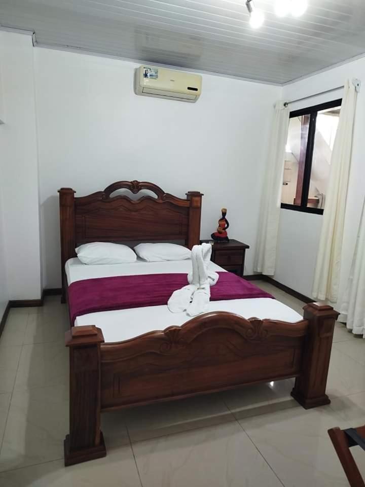 טורטוגוארו Hotel Liah'S מראה חיצוני תמונה