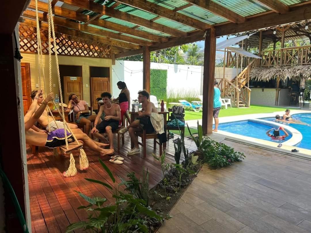 טורטוגוארו Hotel Liah'S מראה חיצוני תמונה